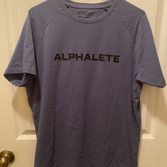 Alphalete shirt bundle Large - Picture 9 of 13
